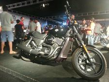 ഹാര്‍ലി ഡേവിസന്‍ സ്ട്രീറ്റ് 750 ഇന്ത്യ ബൈക്ക് വീക്കില്‍