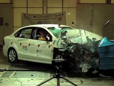 ക്രാഷ് ടെസ്റ്റില്‍ വെന്റോയ്ക്ക് 4 സ്റ്റാര്‍