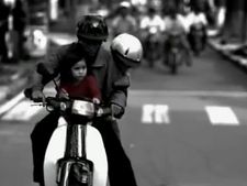 നിങ്ങളുടെ കുട്ടിക്കും ഹെൽമെറ്റില്ലേ?