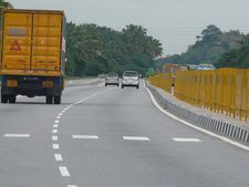 ഇന്ത്യയിലെ ഏറ്റവും നീളമേറിയ 10 ദേശീയപാതകള്‍