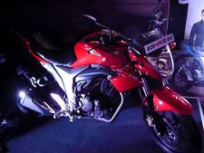 സുസൂക്കി ജിക്‌സര്‍: അറിയേണ്ടതെല്ലാം