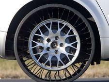 പങ്ചറാവാത്ത, കാറ്റടിക്കേണ്ടാത്ത, മൈലേജ് കൂട്ടുന്ന മിഷലിന്‍ ടയര്‍