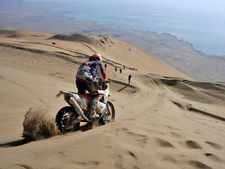 ഡാകാര്‍ റാലി: സിഎസ് സന്തോഷ് സ്ഥിരത പുലര്‍ത്തുന്നു