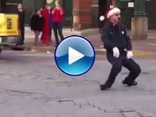 10 രാജ്യങ്ങളിലെ ട്രാഫിക് പൊലീസ് നൃത്തം