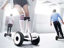 സ്മാർട്ഫോൺ നിർമാതാവ് ഷവോമിയുടെ സെൽഫ് ബാലൻസിങ് സ്കൂട്ടർ