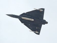 2016 ഡിഫൻസ് എക്സ്പോയിൽ കരുത്ത് തെളിയിച്ചുകൊണ്ട് ഇന്ത്യ