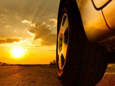 വേനൽക്കാലത്ത് കാറുകൾ എങ്ങനെ പരിചരിക്കാം?