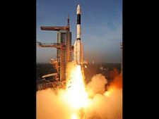 10 ടൺ ഭാരമുള്ള ഉപഗ്രഹങ്ങളെ വഹിക്കുന്ന റോക്കറ്റുമായി ഐഎസ്ആർഒ