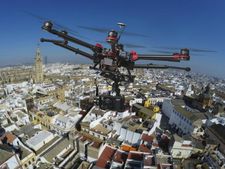 ജാഗ്രത; ഇന്ത്യയിൽ ട്രാഫിക് നിരീക്ഷിക്കാൻ ‍ഡ്രോണുകൾ എത്തി