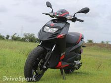 വെസ്പ സ്കൂട്ടറുകളെ കടത്തിവെട്ടി അപ്രീലിയ ഇന്ത്യയിലെ നം.1 പ്യാജിയോ ബ്രാന്റ്