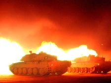 രാത്രിക്കാല പാക് നീക്കം ഇനി അസംഭവ്യം; ഭീകർക്കെതിരെ തീതുപ്പാൻ അപകടം പിടിച്ച യുദ്ധടാങ്കുകളുമാ