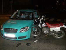 ടൂവീലര്‍ അപകടങ്ങള്‍ ഒഴിവാക്കാം; ശ്രദ്ധിക്കേണ്ടത് ഇത്രമാത്രം