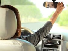 റിയര്‍-വ്യൂ മിറര്‍ അഡ്ജസ്റ്റ് ചെയ്യുമ്പോള്‍ ശ്രദ്ധിക്കേണ്ട കാര്യങ്ങള്‍