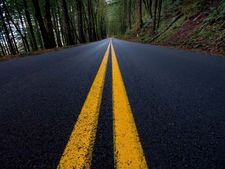 'ഇതെന്തിനാണ് റോഡില്‍ വെള്ള, മഞ്ഞ വരകള്‍ നല്‍കുന്നത്'? കാരണം ഇതാണ്