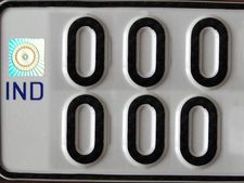 വാഹന നമ്പര്‍ പ്ലേറ്റിലുള്ള 'IND' എന്ന എഴുത്ത് അനധികൃതമോ? കാരണം ഇതാണ്!