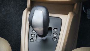 ഓട്ടോമാറ്റിക് കാറില്‍ ന്യൂട്രല്‍ ഗിയര്‍ ഉപയോഗിക്കേണ്ടത് എപ്പോള്‍?