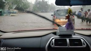 തോണിയല്ലിത്, TUV300 ഉടമയ്ക്ക് മഹീന്ദ്ര തലവന്റെ രസികന്‍ മറുപടി