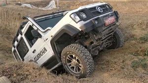 ഓഫ്‌റോഡിങ്ങിന് ഇറങ്ങിയ ഫോഴ്‌സ് ഗൂര്‍ഖ എക്‌സ്ട്രീം — വീഡിയോ