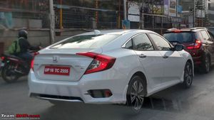 രണ്ടാം അങ്കത്തിന് ഹോണ്ട സിവിക് ഇറങ്ങുമ്പോള്‍