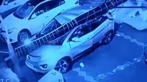 കൂറ്റന്‍ തൂണിന് അടിയില്‍പ്പെട്ട് നെക്‌സോണ്‍, ടാറ്റയ്ക്ക് സ്തുതി പറഞ്ഞ് വാഹന പ്രേമികള്‍