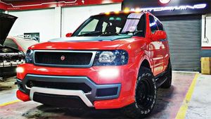 ചുവപ്പണിഞ്ഞ് ടാറ്റ സഫാരി