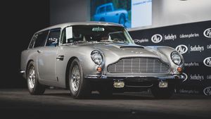ജയിംസ് ബോണ്ടിന്റെ ആസ്റ്റണ്‍ മാര്‍ട്ടിന്‍ DB5 വിറ്റത് 45 കോടി രൂപയ്ക്ക്