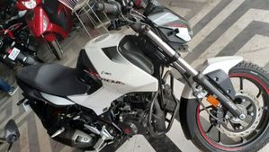 എക്‌സ്ട്രീം 160R ഡീലര്‍ഷിപ്പുകളില്‍ എത്തി; ഡെലിവറി ഉടനെന്ന് ഹീറോ
