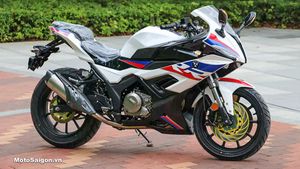 ബിഎംഡബ്ല്യു S1000RR സൂപ്പർ ബൈക്കിന് ഒരു ചൈനീസ് അപരൻ ''മോട്ടോ S450RR