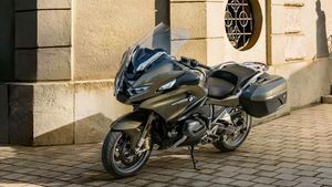 റഡാർ ക്രൂയിസ് കൺട്രോളുമായി പുതിയ ബിഎംഡബ്ല്യു  R1250RT വിപണിയിൽ