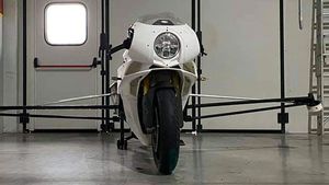 KB4-ന്റെ പ്രൊഡക്ഷന്‍ ചിത്രങ്ങള്‍ വെളിപ്പെടുത്തി ബിമോട്ട