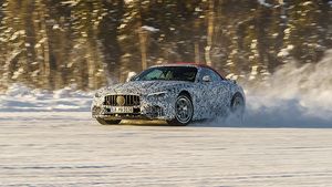 പുതുതലമുറ 300 SL സ്പോർട്സ് കാറിന്റെ ടീസർ വെളിപ്പെടുത്തി മെർസിഡീസ്