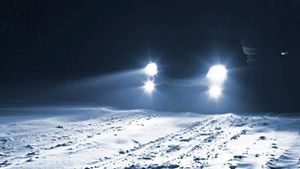 കാണാൻ നല്ല ഗുമ്മാണേലും എൽഇഡി ലൈറ്റുകൾക്കുമുണ്ട് ദൂഷ്യങ്ങൾ