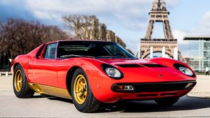 ലോകത്തിലെ ആദ്യത്തെ സൂപ്പർ കാറിന് 50 വയസ്; ലംബോർഗിനി മിയൂറ SV