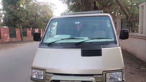 ആരേയും അതിശയിപ്പിക്കും ആഢംബര പകിട്ടിൽ പരിഷ്കരിച്ച ടാറ്റ വിംഗർ; വീഡിയോ