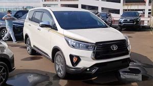 50-ാം വര്‍ഷികം ആഘോഷിച്ച് ടൊയോട്ട; ഇന്നോവ ക്രിസ്റ്റ ലിമിറ്റഡ് എഡിഷന്‍ മോഡല്‍ ഇതാ, വീഡിയോ