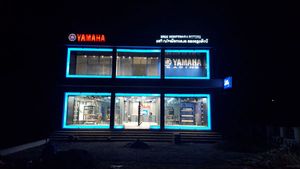 പ്രീമിയം റീട്ടെയില്‍ ശൃംഘല വിപുലീകരിച്ച് യമഹ; 25 -ാം ബ്ലൂ സ്‌ക്വയര്‍ ഔട്ട്‌ലെറ്റ് കൊച്ചിയിൽ