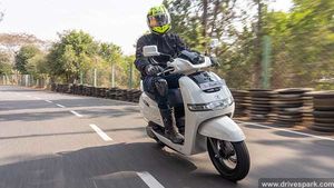 FAME II സബ്സിഡിയിൽ 11,250 രൂപ വിലക്കുറവുമായി ടിവിഎസ് ഐക്യൂബ് ഇലക്ട്രിക് സ്കൂട്ടർ