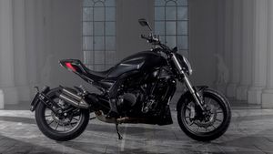 ഇന്റർസെപ്റ്ററിന് എതിരാളി; പുതിയ 502C ക്രൂയിസറുമായി ബെനലി നാളെ എത്തും