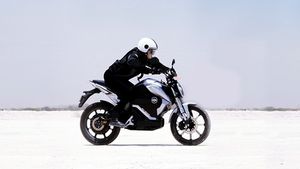 ഒരൊറ്റ ചാർജിൽ കണ്ണഞ്ചിപ്പിക്കുന്ന മൈലേജ് നൽകുന്ന ഇന്ത്യയിലെ മികച്ച ഇലക്ട്രിക് ടൂ-വീലറുകൾ