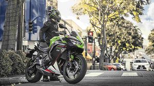 2022 നിഞ്ച 650 അവതരിപ്പിച്ച് കവസാക്കി; വില 6.61 ലക്ഷം രൂപ