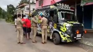 #സേവ് ഇ ബുൾ ജെറ്റ്! ആത്മഹത്യ ഭീഷണികളും കലാപ ആഹ്വാനങ്ങളുമായി സോഷ്യൽ മീഡിയയിൽ കോളിളക്കമായി MVD -യുടെ നടപടി