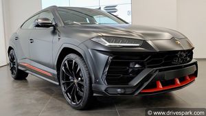 ഉറൂസ് എസ്‌യുവിയുടെ ഗ്രാഫൈറ്റ് കാപ്സ്യൂൾ എഡിഷൻ ഇന്ത്യയിൽ അവതരിപ്പിച്ച് ലംബോർഗിനി