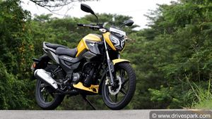 125 സിസി മോഡലുകളുടെ അന്തകനാകാന്‍ TVS Raider; റിവ്യൂ വിശേഷങ്ങള്‍