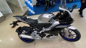 Yamaha R15 V4, R15M ആദ്യ ബാച്ച് ഡെലിവറി ആരംഭിച്ചു; വോക്ക്എറൗണ്ട് വീഡിയോ ഇതാ