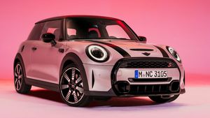 Cooper ഇലക്ട്രിക്കിന്റെ അരങ്ങേറ്റം ഉടന്‍; ടീസര്‍ പങ്കുവെച്ച് Mini