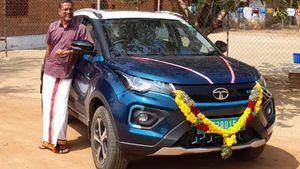 Tata Nexon EV സ്വന്തമാക്കി സോഹോ കോർപ്പറേഷൻ സിഇഒ ശ്രീധർ വെമ്പു