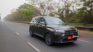 ലിറ്ററിന് 21.3 കിലോമീറ്റർ! വിപണിയിൽ എത്തും മുമ്പേ Kia Carens -ന്റെ മൈലേജ് കണക്കുകൾ പുറത്ത്