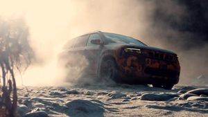 Fortuner -ന് വെല്ലുവിളിയായി Meridian എത്തുന്നു; ഏഴ് സീറ്റർ എസ്‌യുവിയുടെ ടീസർ പങ്കിട്ട് Jeep