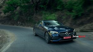 മുമ്പത്തേക്കാൾ കേമൻ! 2022 Mercedes Benz C-Class -ന്റെ റിവ്യൂ വിശേഷങ്ങൾ
