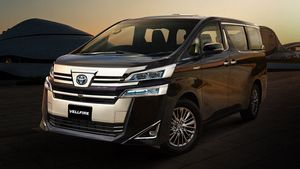 താരങ്ങള്‍ക്കിടയിലെ മിന്നും താരം; Toyota Velfire സ്വന്തമാക്കി നിവിന്‍ പോളി